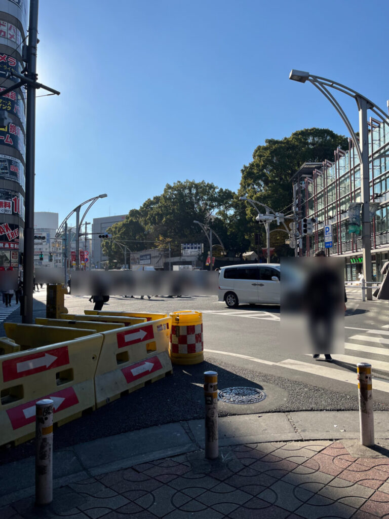 上野駅から不忍方面